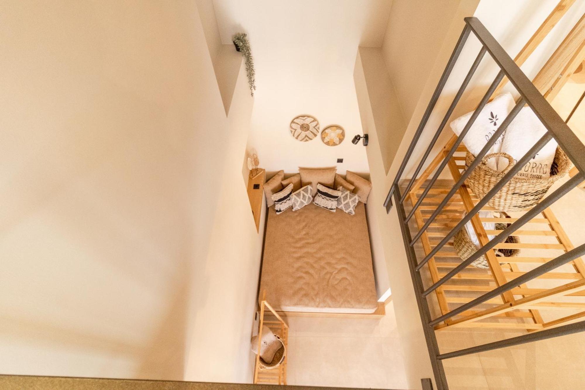 Adorno Private Suites Only Adults & Kids 12 Plus เนอาวรัสนา ภายนอก รูปภาพ