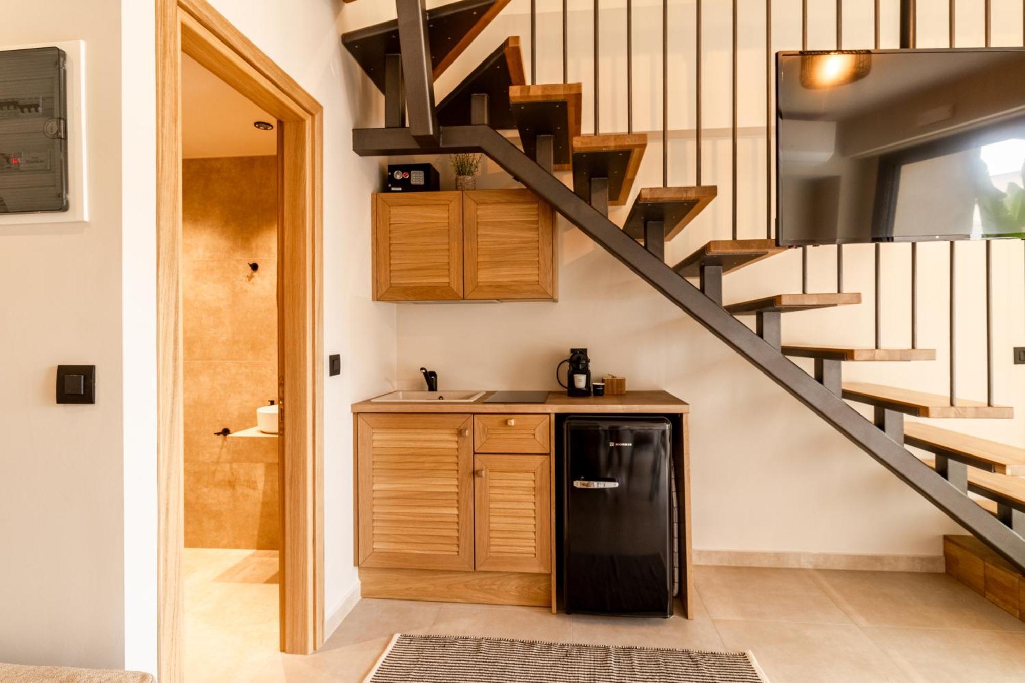 Adorno Private Suites Only Adults & Kids 12 Plus เนอาวรัสนา ภายนอก รูปภาพ